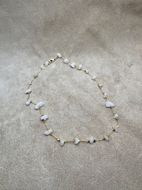 Stone necklace - milky quartz